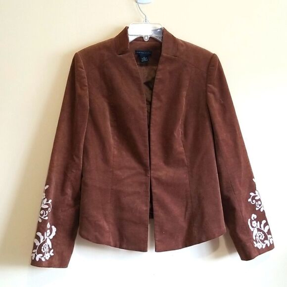 MADISON STUDIO CORDUROY BROWN JACKET W/EMBROIDERED SLEEVES Sz8 - Picture 3 of 8